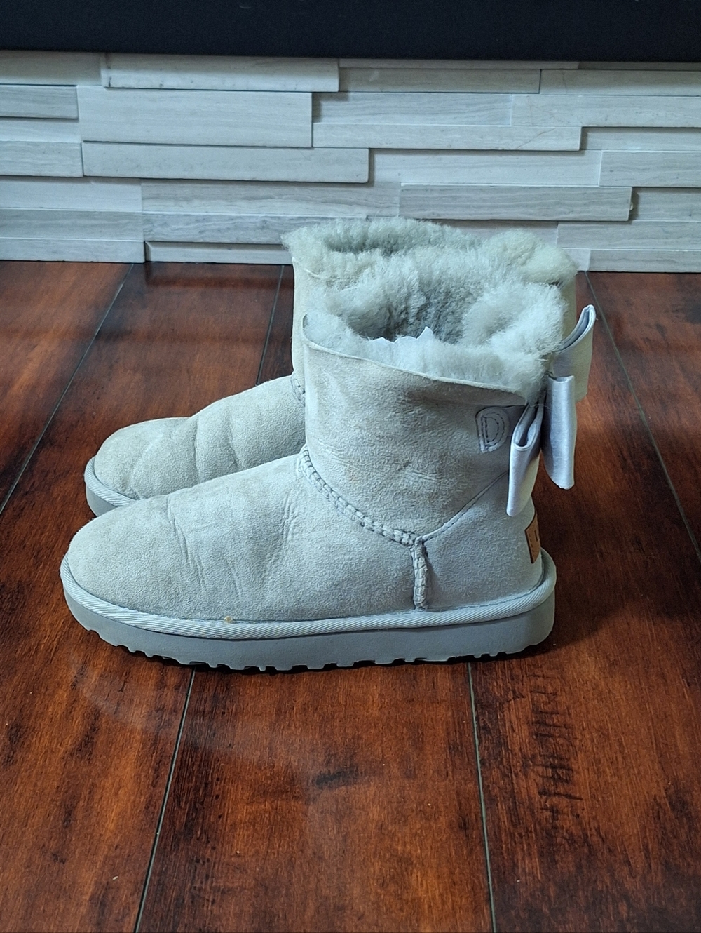 UGG Classic Mini II Boots Grey Suede Sheepskin Fur Lined Women’s US 5 / EU 36
